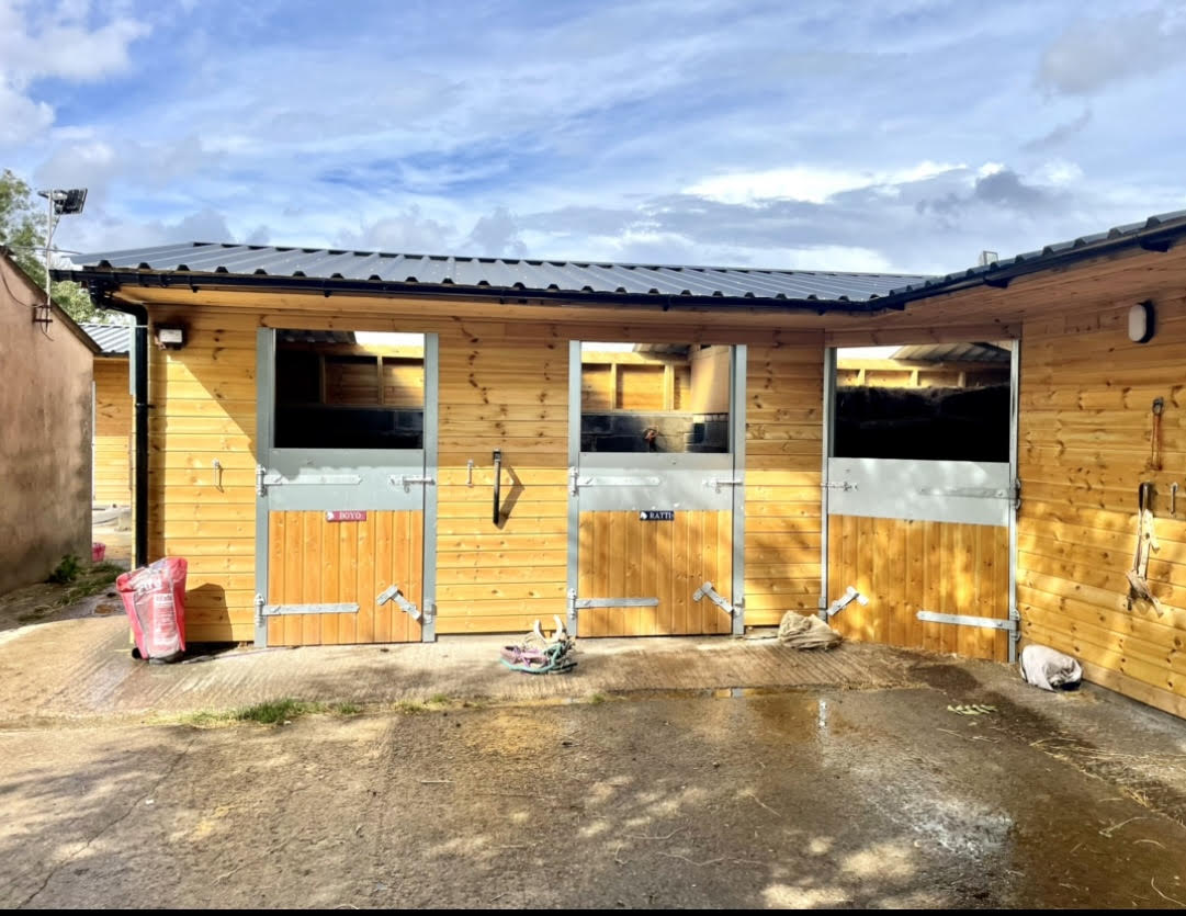 Horse livery stable block